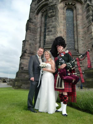 Charlotte and Simon get Married in St Margaret's Chapel Edinburgh Castle